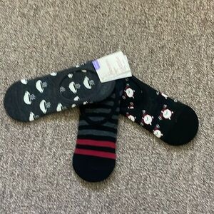 NWT Xhilaration socks- liners.